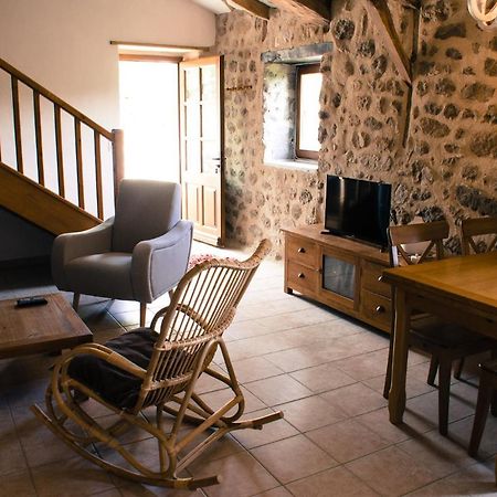 Le Petit Rias Gite Soleil Saint Maurice en Chalencon Bagian luar foto
