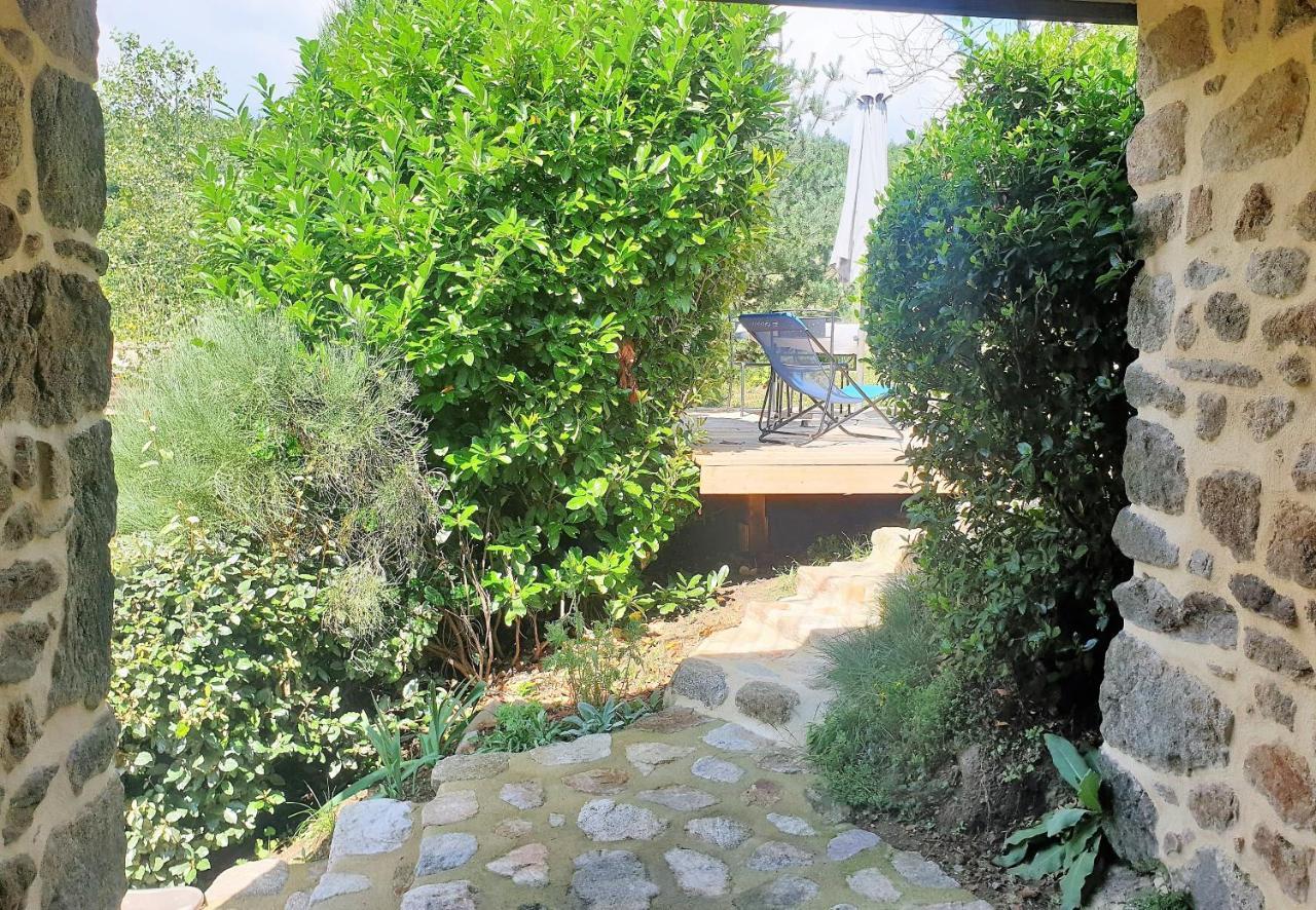 Le Petit Rias Gite Soleil Saint Maurice en Chalencon Bagian luar foto