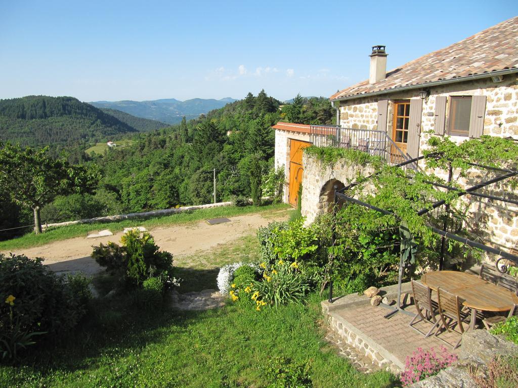 Le Petit Rias Gite Soleil Saint Maurice en Chalencon Bagian luar foto